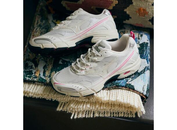 MXR Glitch Sølv/Rosa 6 Retroinspirert sneaker, unisex 