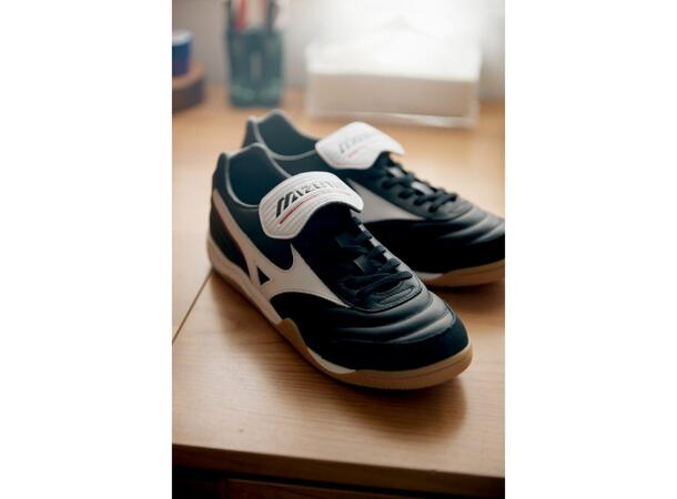 Morelia LS  Sort/Hvit 7,5 
