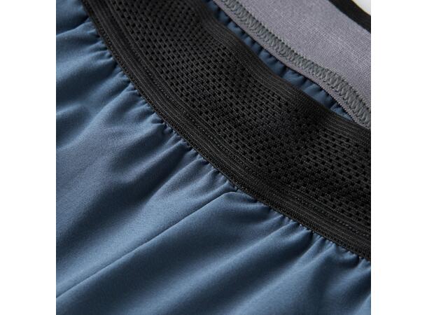 Frontier 8 in Amplify Short Mørk blå S Shorts til tennis og padel 