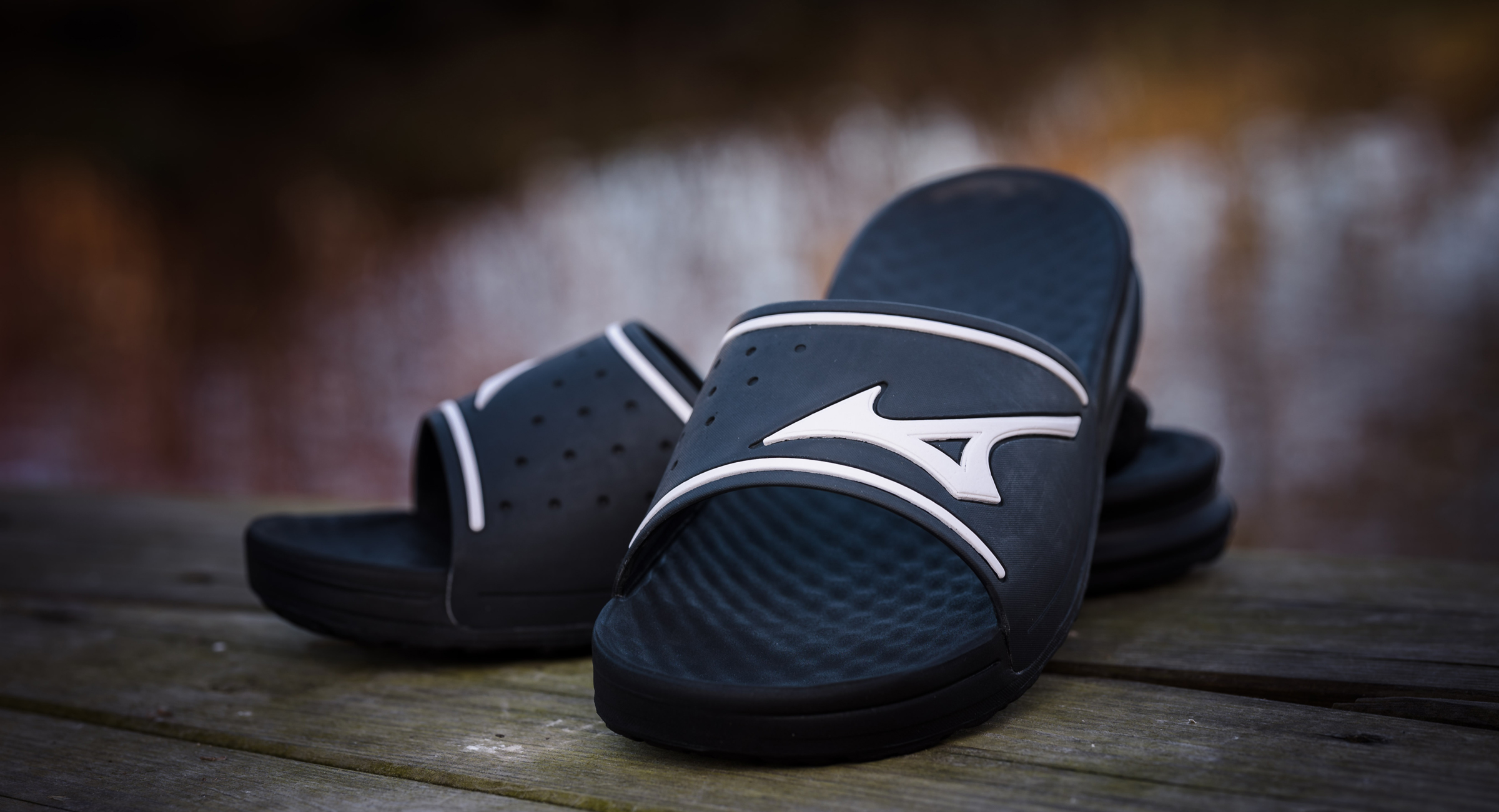 mizuno slippers